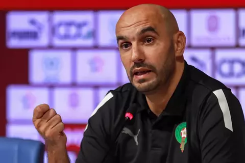 بعد إصابة أمرابط.. منتخب المغرب يستدعي أنس باش لمعسكر أكتوبر